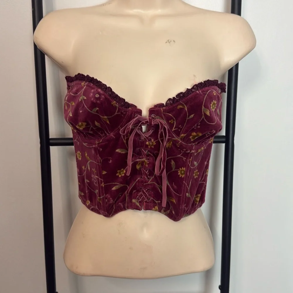 Vintage Victoria’s Secret Velvet Corset Bustier Floral 36B Coquette